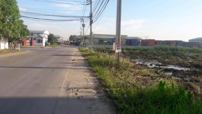 ที่ดินถนนกิ่งแก้ว